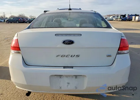 2010 Ford Focus Se z USA, uszkodzony, nr VIN 1FAHP3FNXAW298077